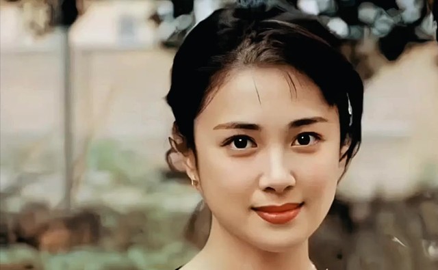 4位美到惊人的“狐狸眼”女星,个个妩媚灵动,回眸一笑百媚生!