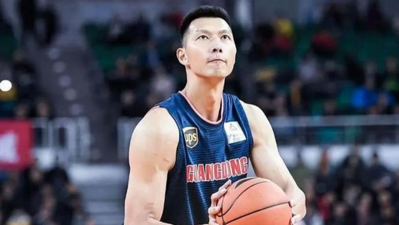 大反转！易建联没事了，TCL发文力挺，乔姐闺蜜曝猛料背刺好友