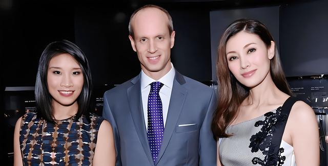 潘楚颖：继母是杨紫琼，爸爸是30亿富商，亲妈差点当李嘉诚儿媳