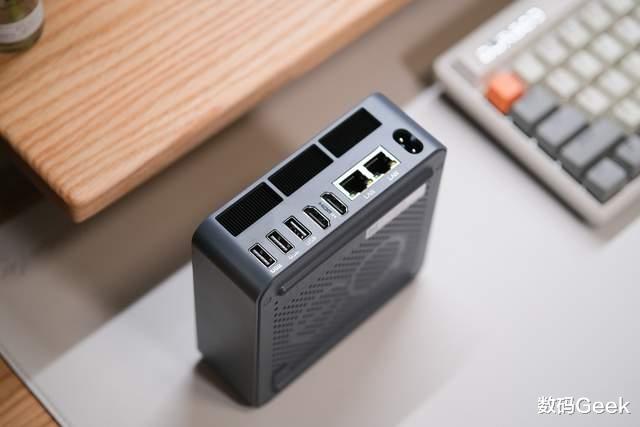 零刻迷你主机EQi12：售价1395起，家庭轻办公首选