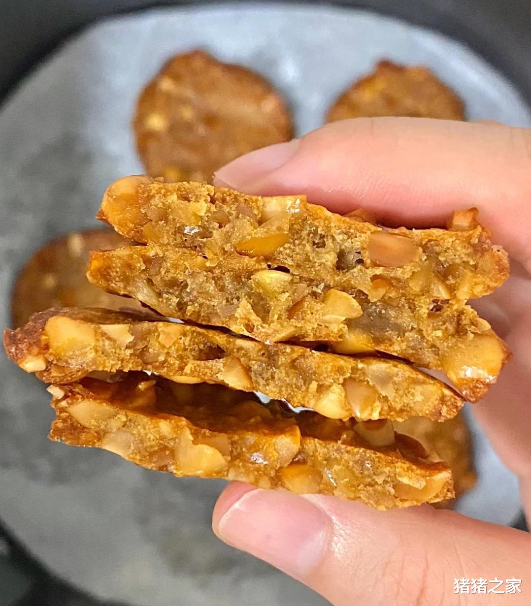 一把花生2鸡蛋，材料很少，真的是无法抗拒的美食，家人百吃不厌