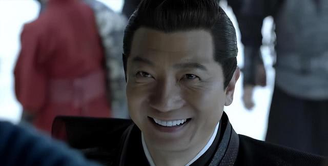 仅播6集，拿下热播第一！终于有能和《狂飙》一较高下的悬疑剧了