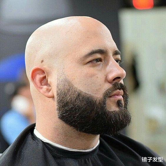 男人过了50岁，选这4种发型就对了，简单时尚真精神