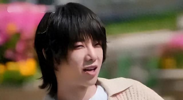 恬不知耻！被捧为歌坛顶流，却没有一首代表作，这 3 位明星羞不羞