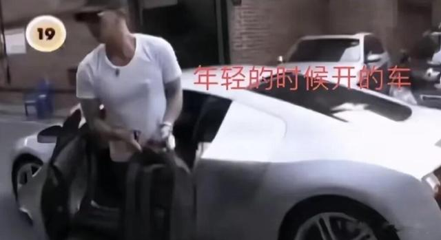 具俊晔其实是超级富二代!自小读贵族学校,曾是韩国公认贵公子