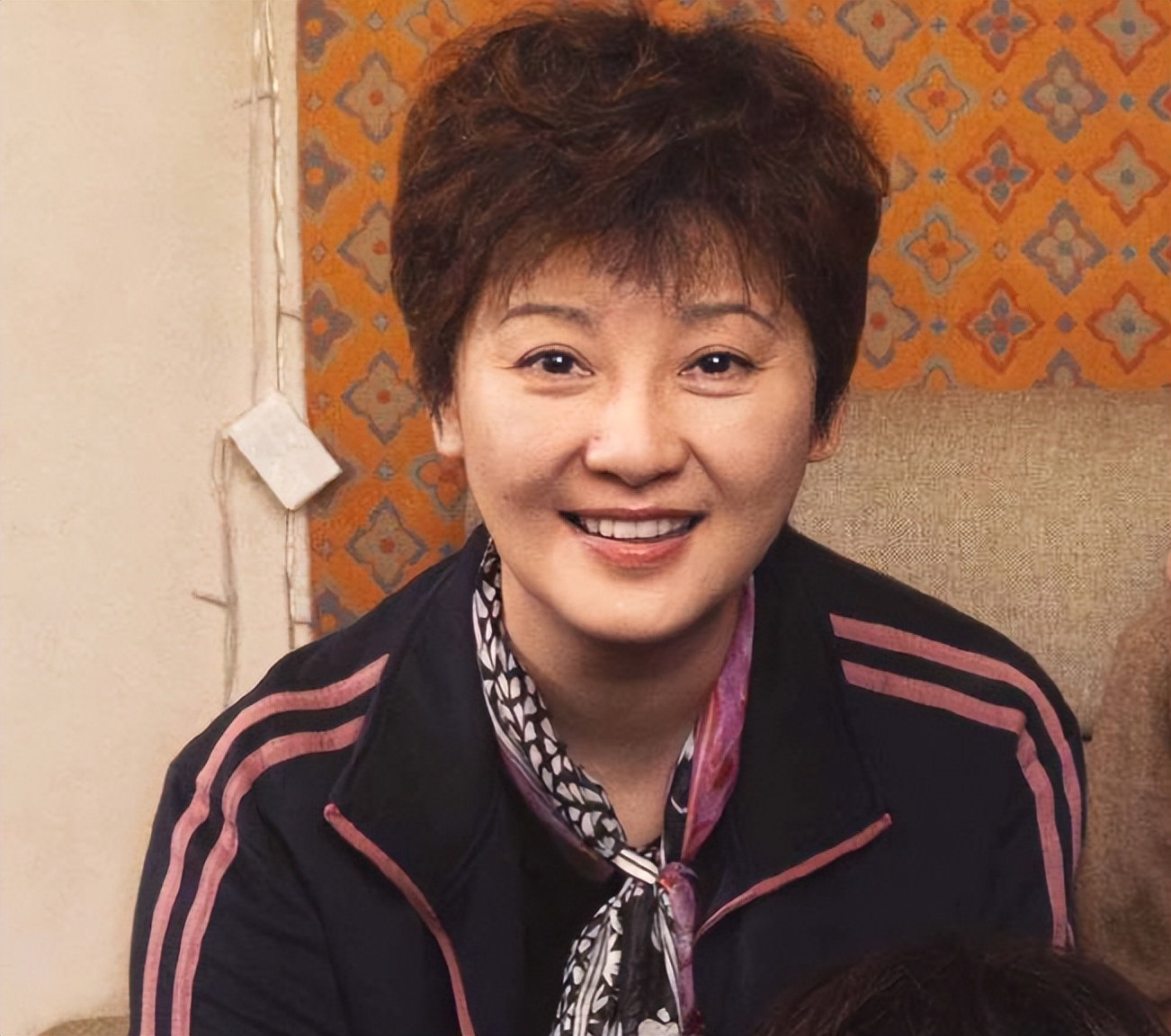 第37届金鸡奖提名公布:影帝之争六足鼎立,赵丽颖创下纪录,两人争议大