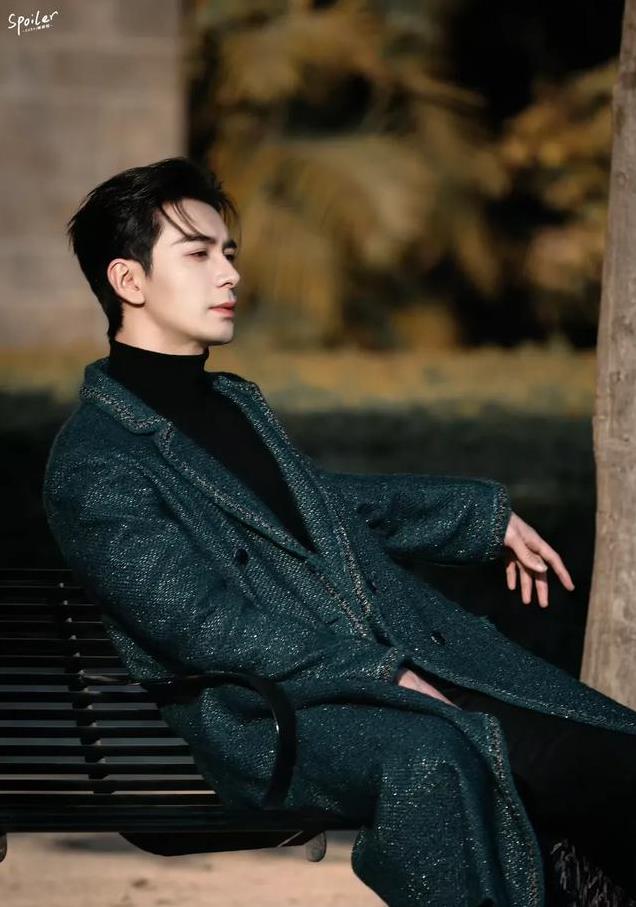 平心而论,内娱真正的绝色美男只有12位,他们酷帅雅痞,清新性感