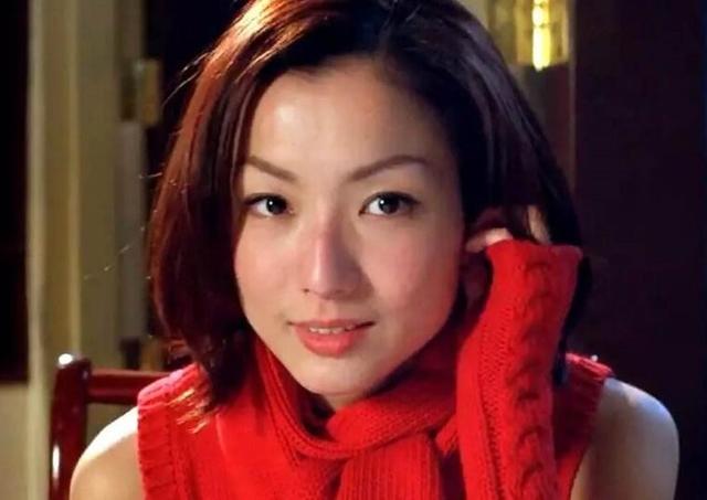 滤镜下是美女，现实中是“女鬼”！这些瘦到病态的明星，真恐怖