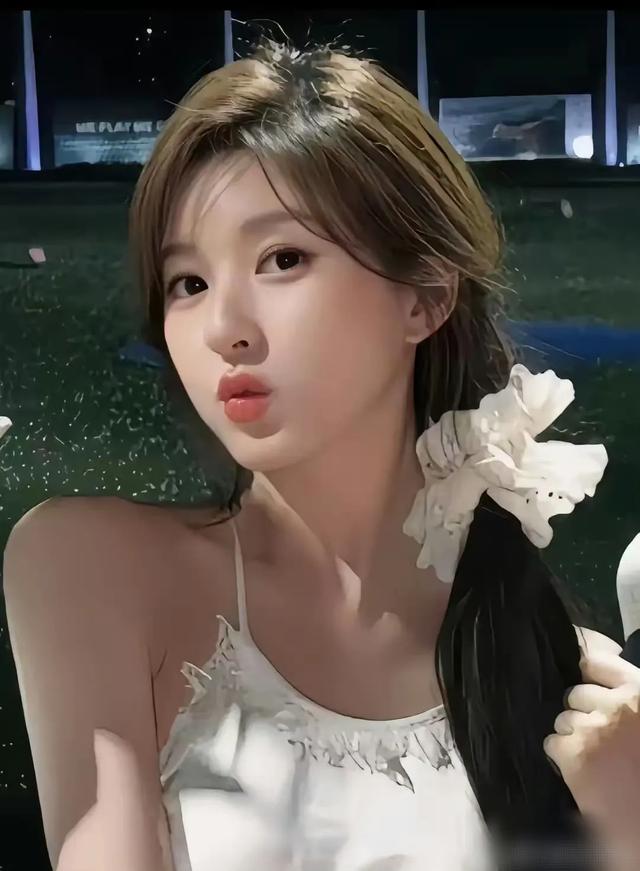 赵露思生病谜团：《珠帘玉幕》失利是主因吗？