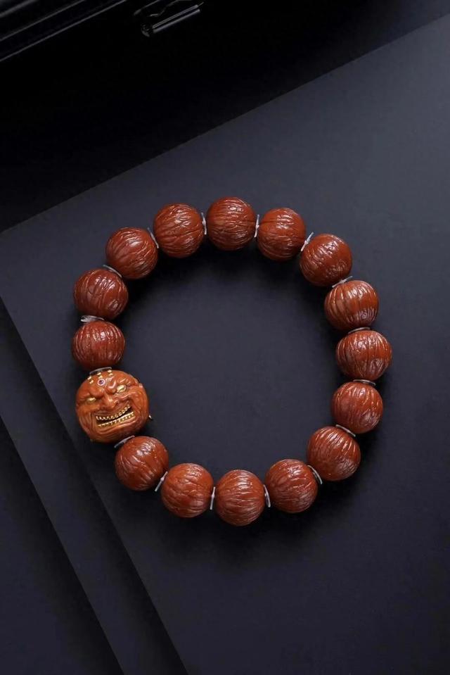 掌握这个节奏,你也能盘出“红的流油”的包浆