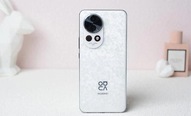 华为“全面反击”,从3999元跌至2089元,麒麟5G芯+卫星通信