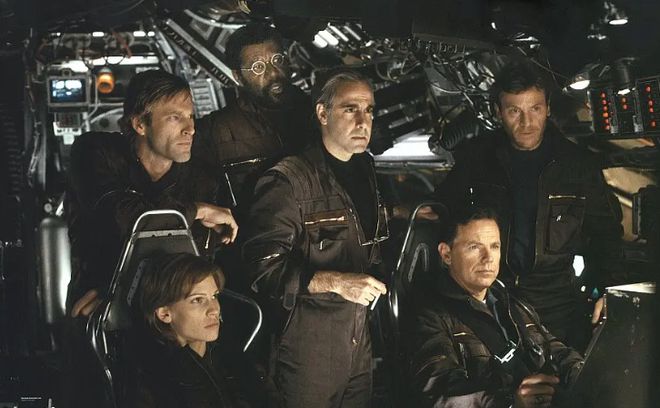 盘点9部全球灾难片,画面极其精良,每部看完都让人唏嘘不已