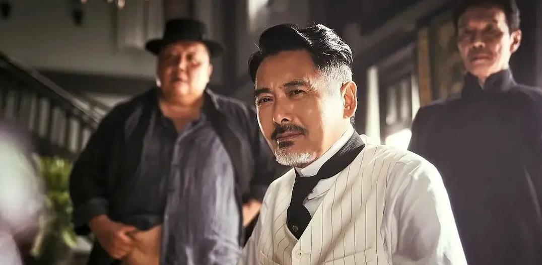 陈思诚笑醒!《唐探1900》票房16天砍30亿,连涨7天势头胜过哪吒2