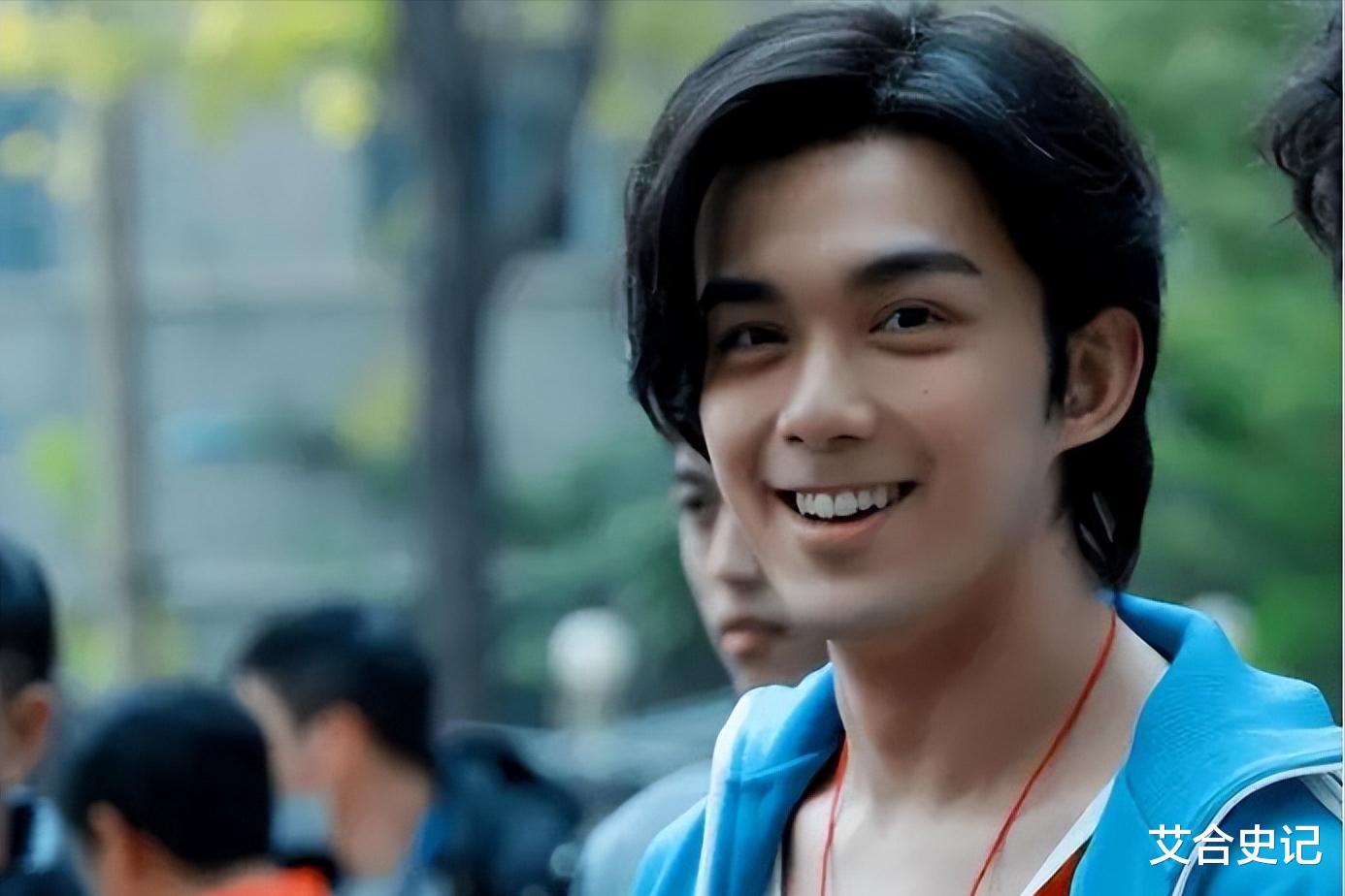 这些男星长相看似很帅,实则越看越怪,吴磊、肖战都榜上有名