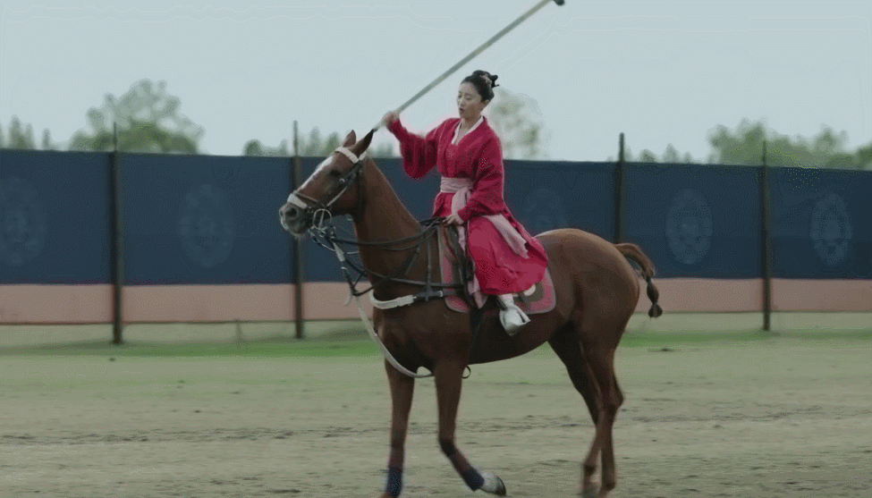 这些“啼笑皆非”的穿帮镜头，如今个个成了经典，你都看过哪些？