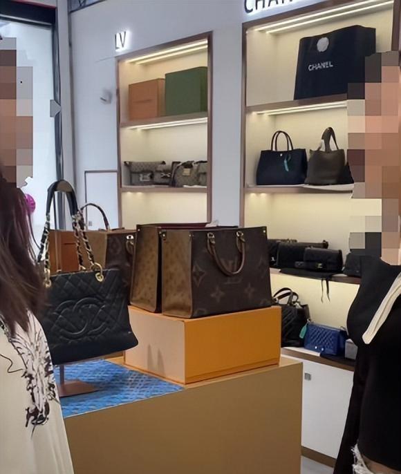 九成都是假貨！利潤(rùn)率高達(dá)2400%，消費(fèi)者卻還心甘情愿“被宰”