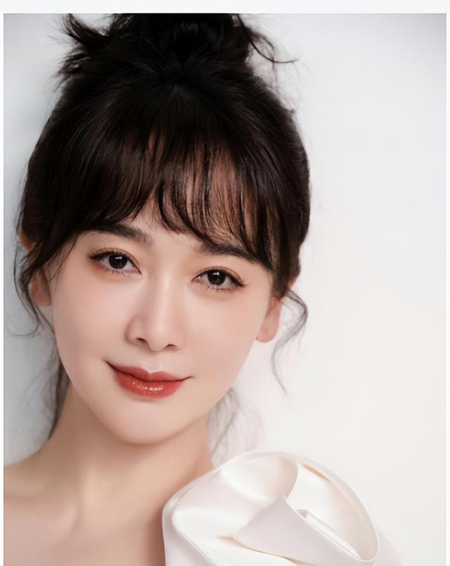 左小青还当自己是年轻姑娘了，这么拼不害羞