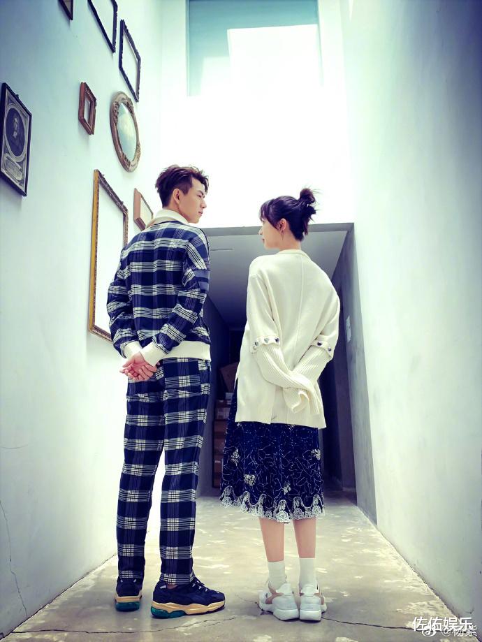 杨紫转发5年前合照为李现庆生,为其新剧宣传力证感情依旧深厚