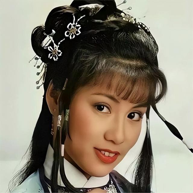 龅牙凸嘴依旧风华绝代，惊艳了一个世纪的6位女星，一个比一个美