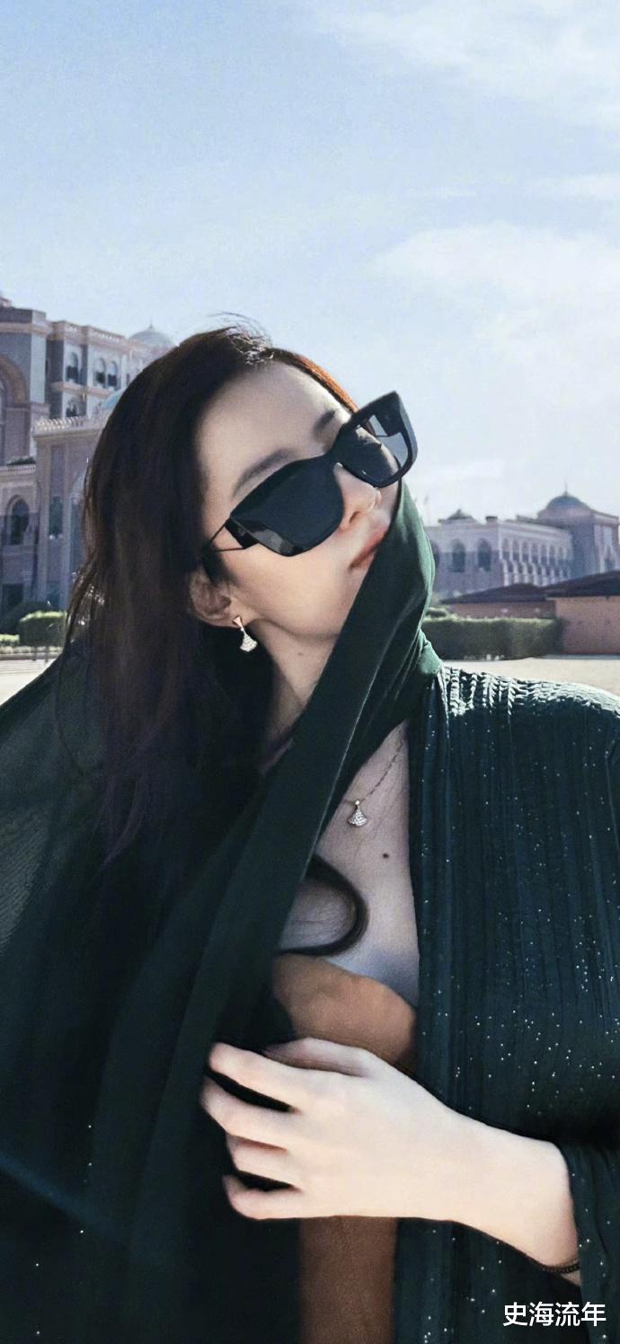 刘亦菲龙年春节,在沙特异国风情与风景中,晒出大片,惊艳了时光