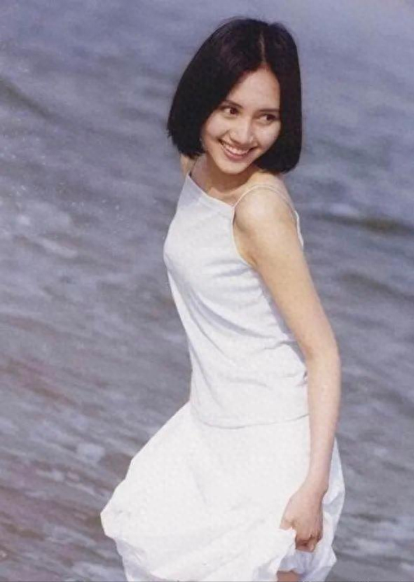 中国最干净的9位女星,不傍富豪、不滥情、个个清白干净