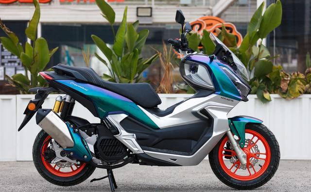 小众但实用！这款150 ADV踏板自带三箱，堪称踏板摩旅神器