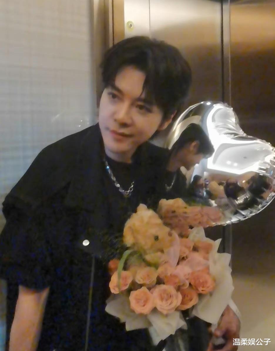 《披哥4》长沙公演路透，弱的太弱，强的太强，全是人情世故