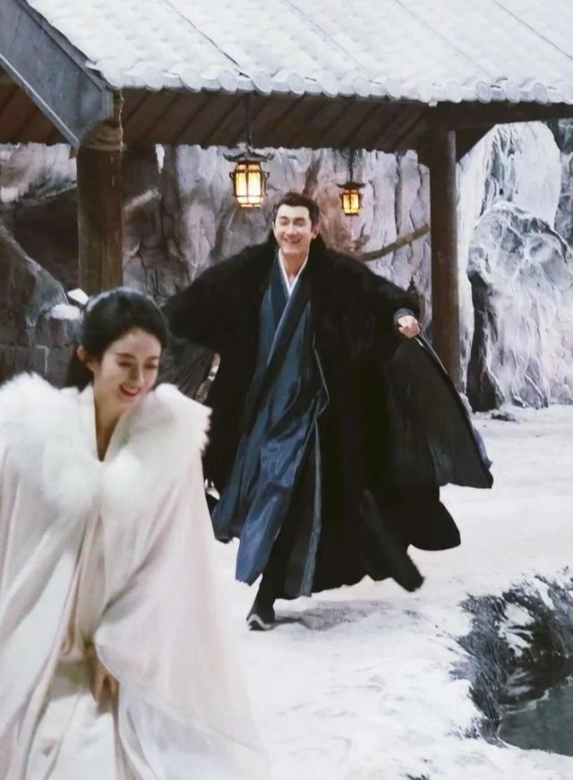 新恋情曝光6个月后，林更新用他的“克制”，证明了赵丽颖的眼光