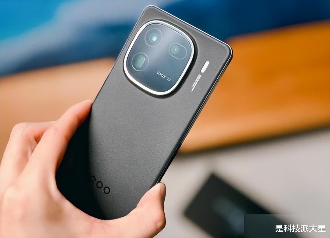 接近“零差评”的3款高端机,16G+512G价格松动明显,流畅用五年