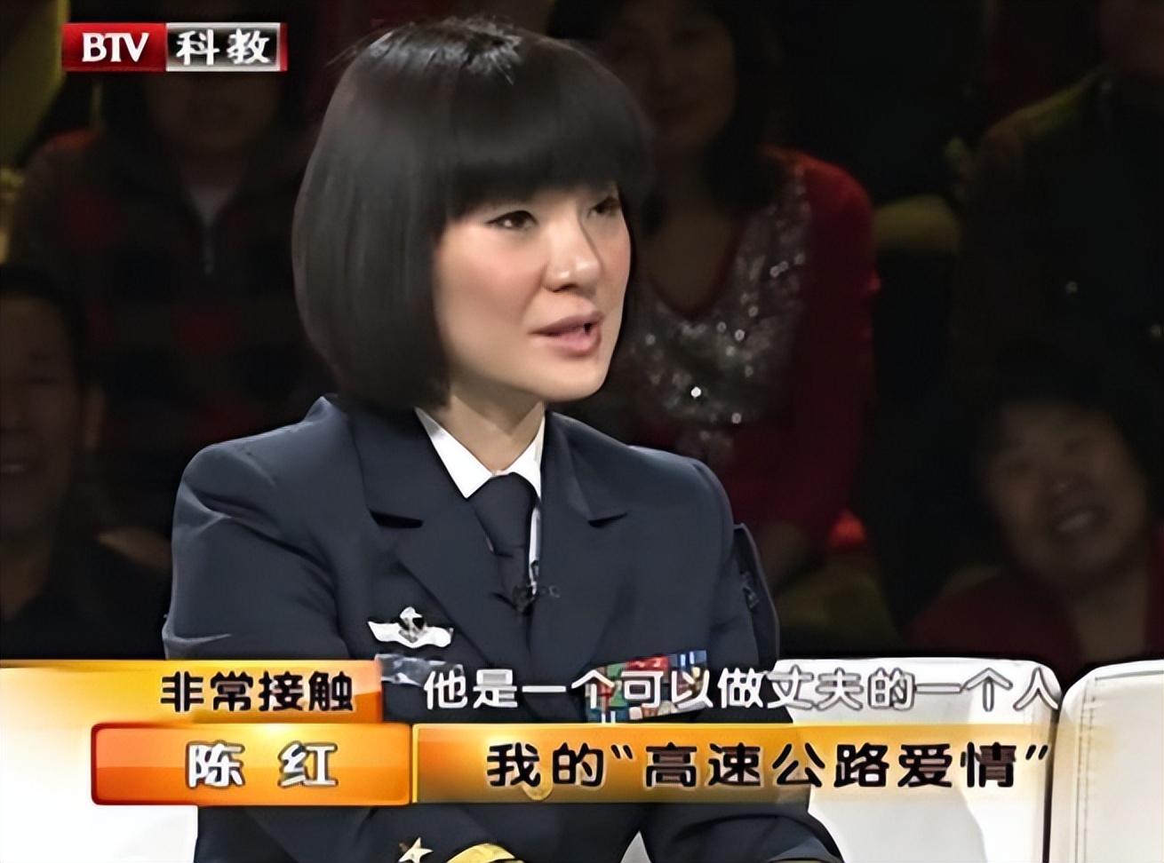 这个女明星比大S还狠!挪走前夫公司12亿,让前夫连电费都交不起