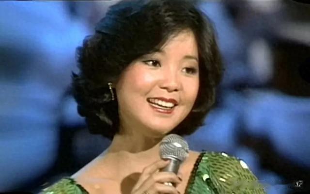 邓丽君在医院去世，记者近距离拍下遗体照片，令人深感惋惜！