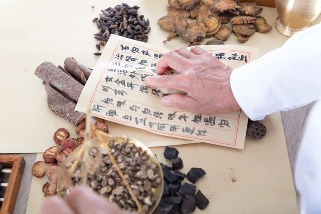 祛不完的湿健不完的脾，祛湿不能忽视肝肾，做对三步横扫一身湿气