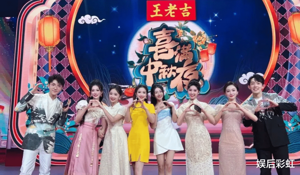 央视综艺主持人完成洗牌,八位新人惊艳亮相,新的门面担当已出现