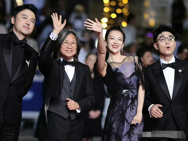 事实证明,和汪峰离婚10个月后的章子怡,早已走上了另一条大道