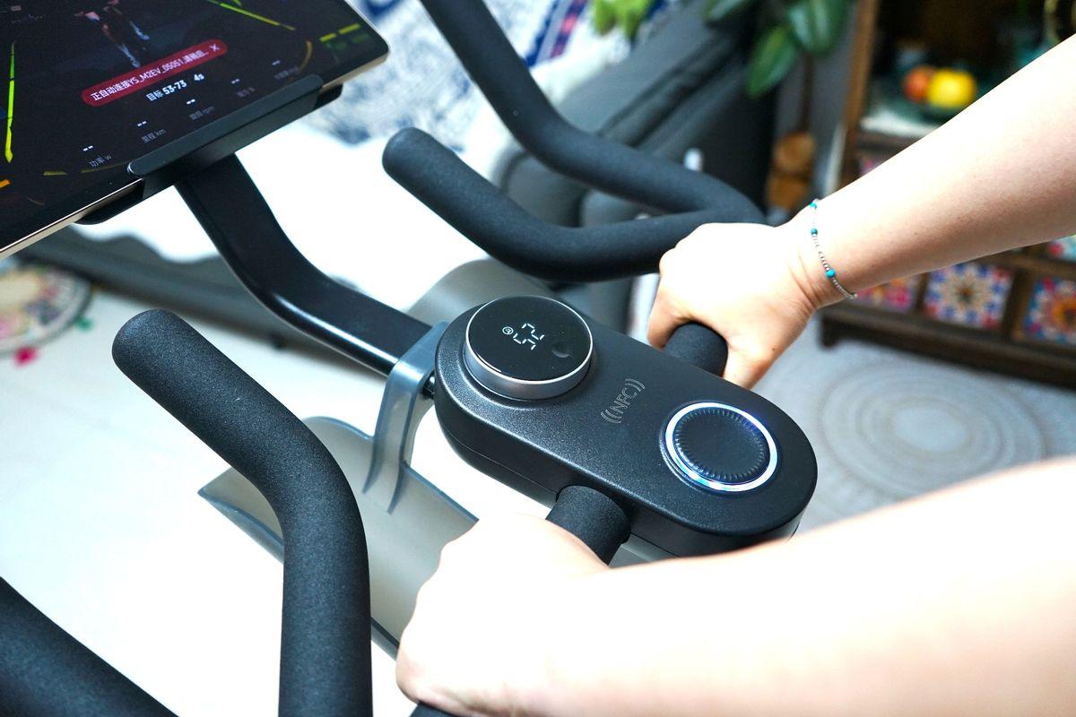 快乐减肥、高效减脂,家庭健身房-野小兽动感单车V5体验分享