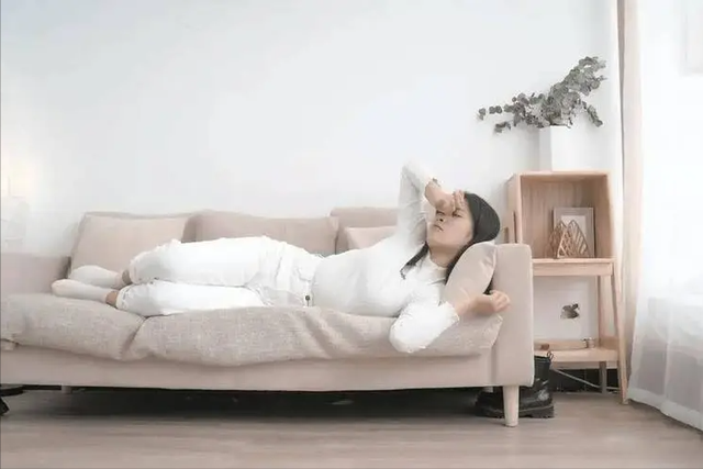 心衰与午睡有关？医生再三强调：老年人午睡时，要多留意这几点！