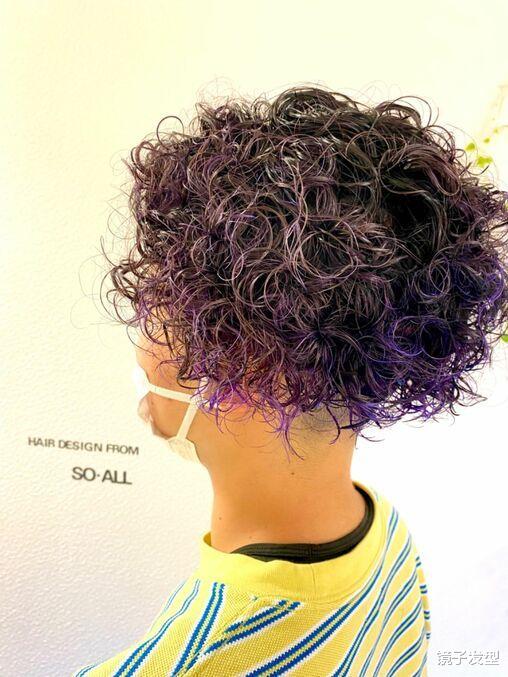 潮流发型大揭秘:从推边到锁骨,哪款最能撩动你的心弦