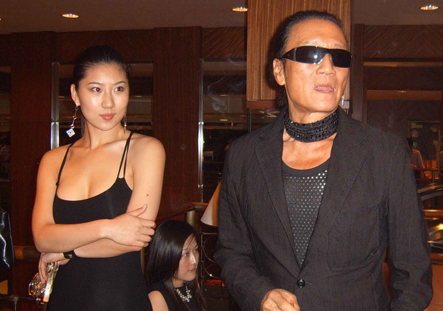 86岁的谢贤再传喜讯?宝刀未老真佩服,连儿子谢霆锋坦言自愧不如