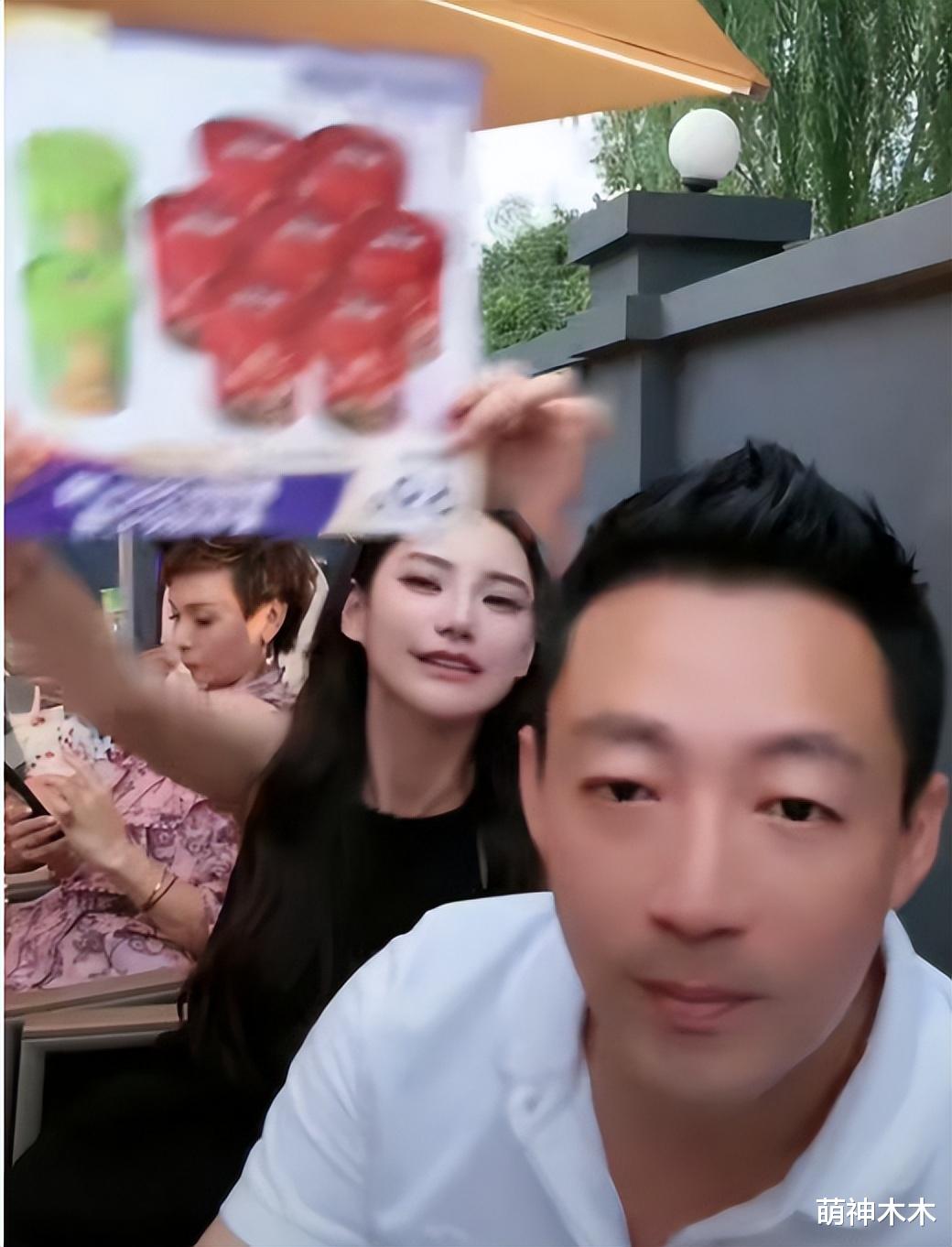 汪小菲中秋员工聚餐,马筱梅八面玲珑获员工认可,尽显女主人风范