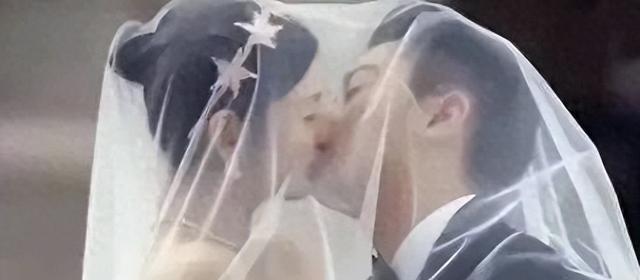 我猜赵丽颖要么选林更新要么和冯叔复合,总之不会选陈晓了