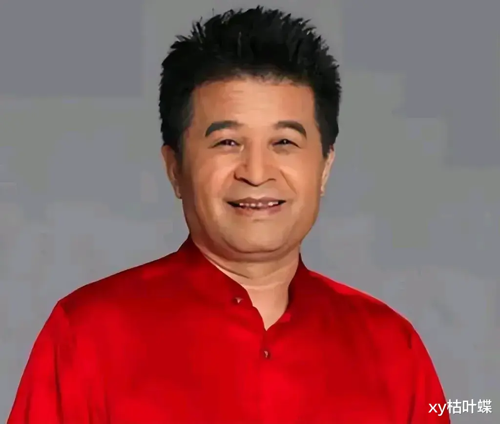 被批“不男不女”的毕凌，把父亲毕福剑自以为豪的体面，撕得稀碎