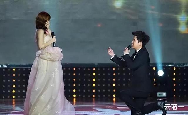 “李小璐妈妈”张伟欣:我这辈子最后悔的事,是让女儿嫁给贾乃亮