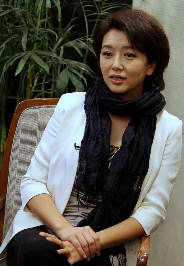 江珊现任丈夫曝光：比前任靳东还要帅，还是我们熟悉的男演员