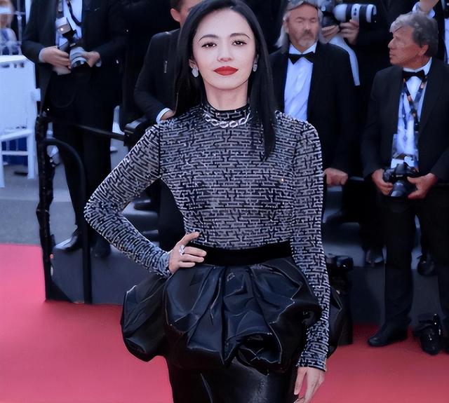 明明貌美如花,竟毁在一张嘴上,这5位女星的“丑嘴巴”太拖后腿