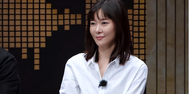 “人间尤物”柯蓝:18岁开启情场、男友不断,如今50多岁还没玩够