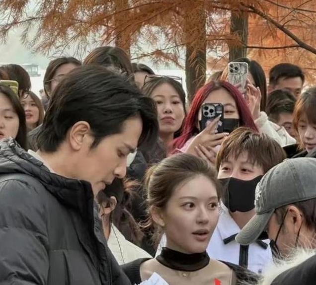 赵露思病重后续!父亲首发声,最后拍戏状态被爆,网友怒喷刘大锤