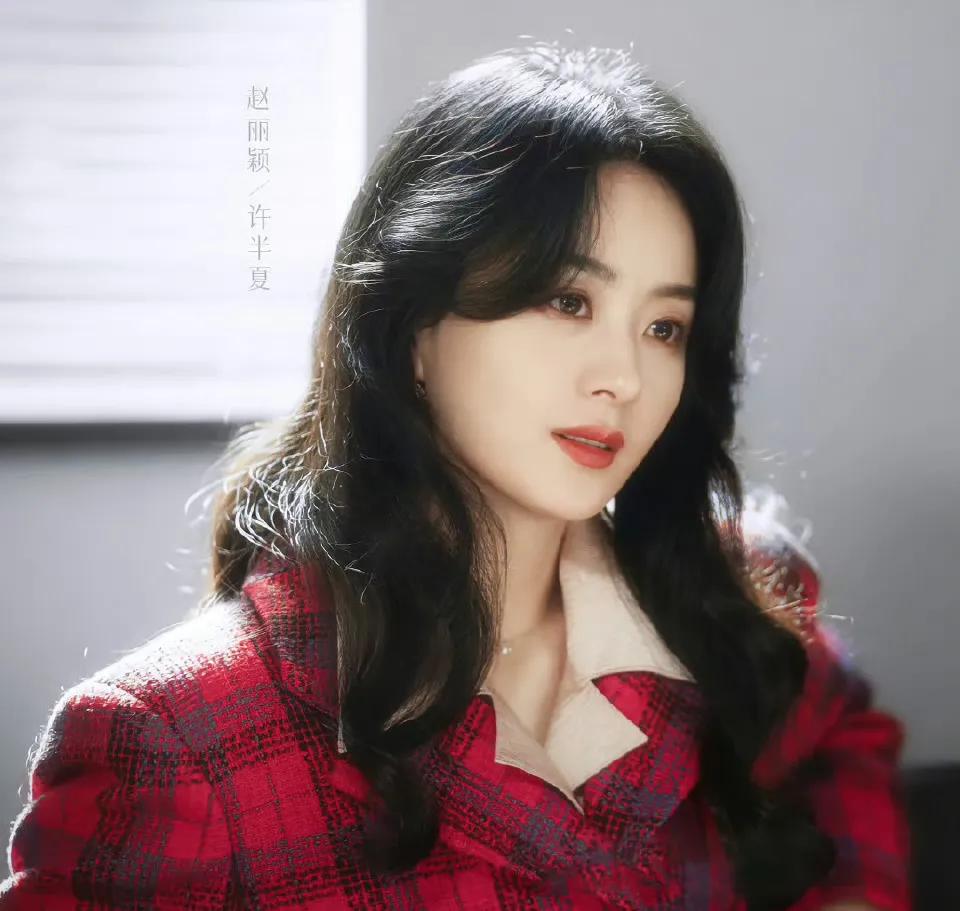 没热度,没新作,这几位“85花”太低调,却个个手握爆剧,真离谱