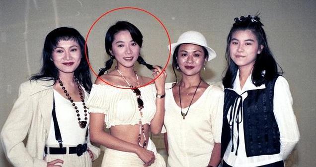 她苦熬7年最终逼走原配,嫁入豪门仅3年,因身上长瘤死在丈夫怀中