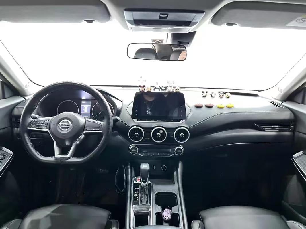 朗逸与轩逸是现在市场销量比较好的燃油车型，你会怎么选择呢？