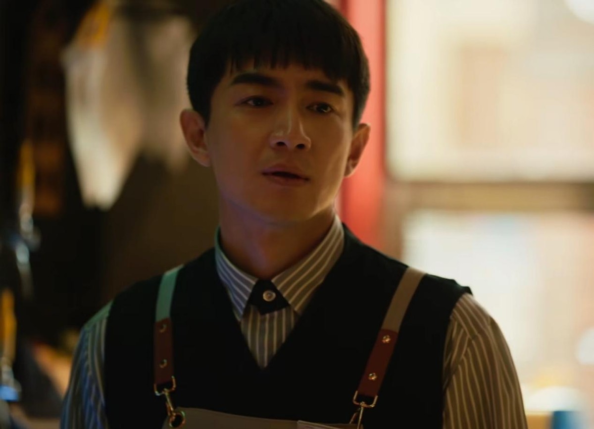 满脸褶就别硬演校草了!一脸“社会气”的大学生,出场差评一大片